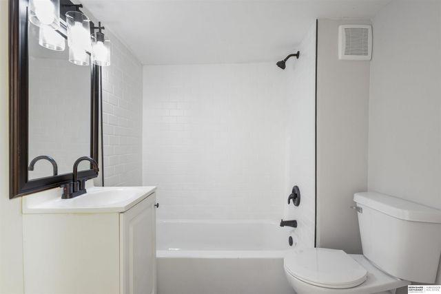 1444 S 16th Street, Omaha, NE 68108
