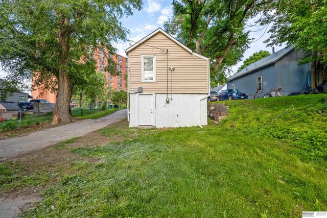 1444 S 16th Street, Omaha, NE 68108
