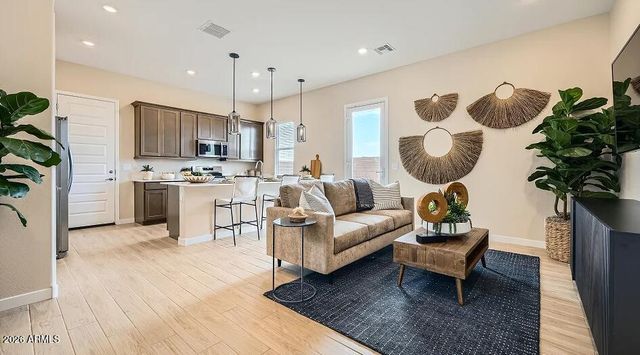 3335 E CRAFTSMAN Lane, San Tan Valley, AZ 85140