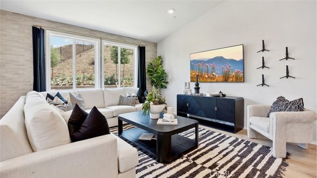 26158 Gentry Avenue, Corona, CA 92883