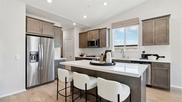 26158 Gentry Avenue, Corona, CA 92883