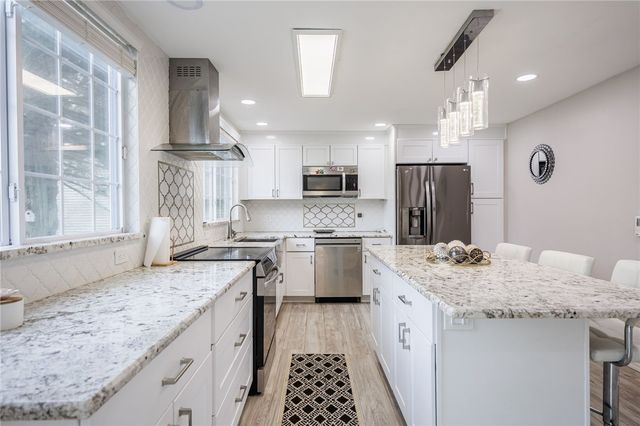 135 Maple Hill Farm Road, Penfield, NY 14526