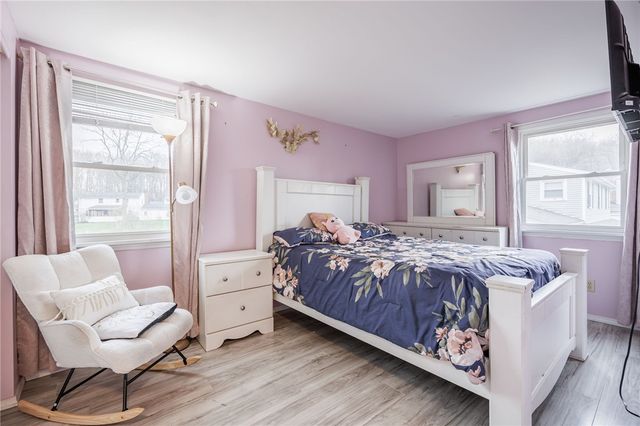 135 Maple Hill Farm Road, Penfield, NY 14526