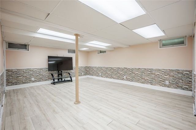 135 Maple Hill Farm Road, Penfield, NY 14526