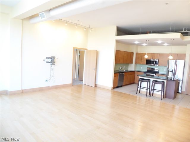 2030 Euclid Avenue 201, Cleveland, OH 44115