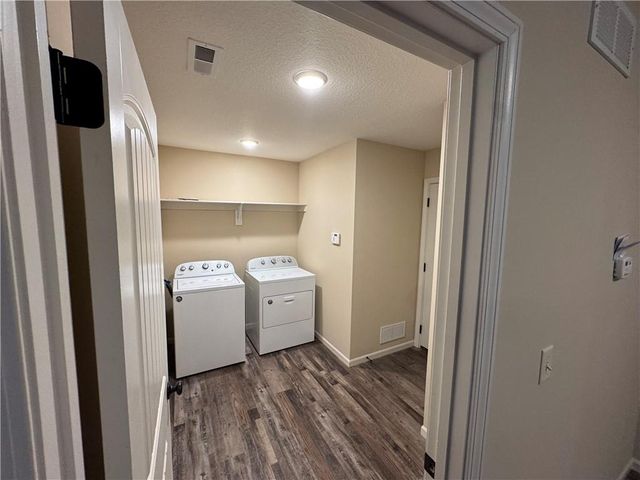 912 W 30th Terrace, Lawrence, KS 66046