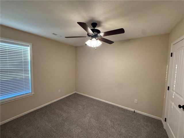 912 W 30th Terrace, Lawrence, KS 66046