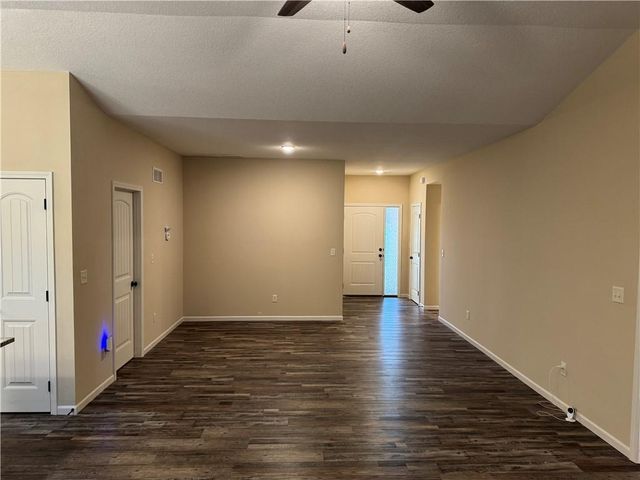 912 W 30th Terrace, Lawrence, KS 66046