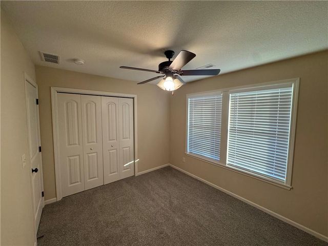 912 W 30th Terrace, Lawrence, KS 66046