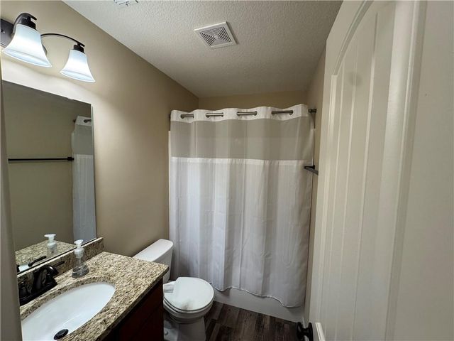 912 W 30th Terrace, Lawrence, KS 66046