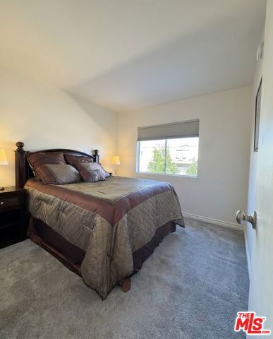 20111 Leadwell Street 3, Winnetka, CA 91306