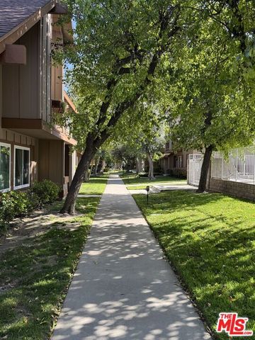 20111 Leadwell Street 3, Winnetka, CA 91306