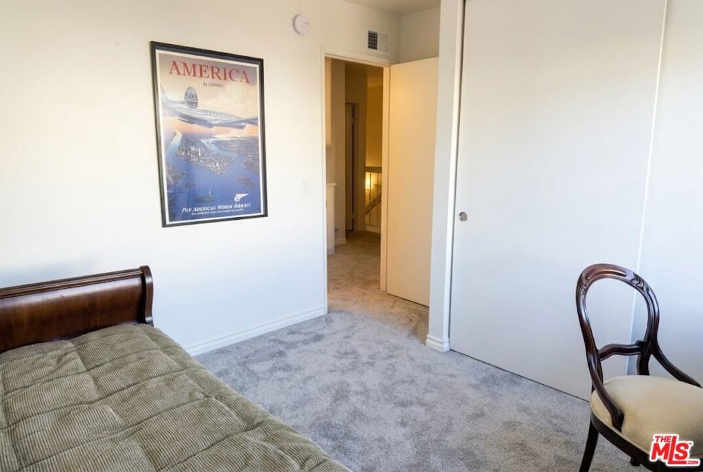 Image 20 of property listing at 20111 Leadwell Street 3, Winnetka, CA 91306