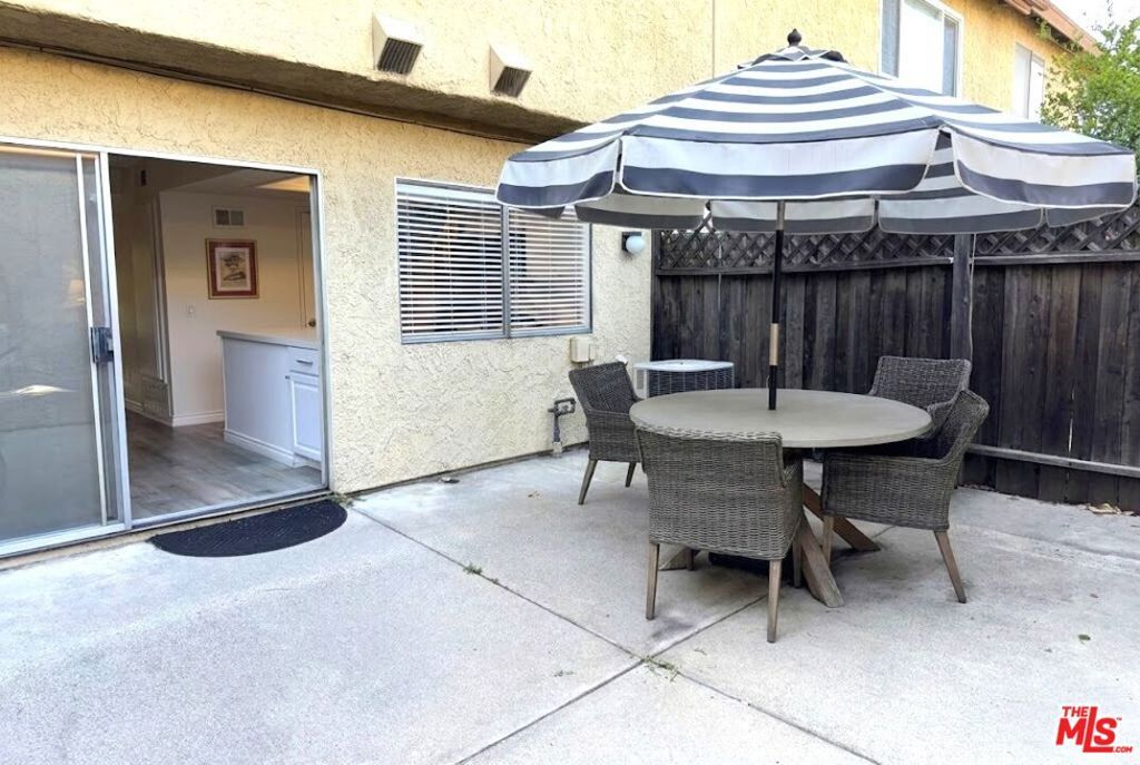 Image 22 of property listing at 20111 Leadwell Street 3, Winnetka, CA 91306