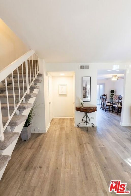 Image 4 of property listing at 20111 Leadwell Street 3, Winnetka, CA 91306