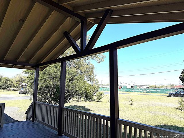 305 Youst, Beeville, TX 78102