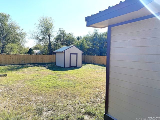 305 Youst, Beeville, TX 78102