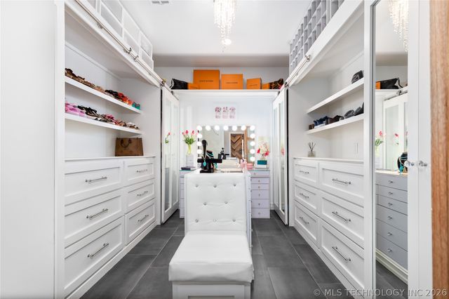 56281 E 305 Road, Afton, OK 74331