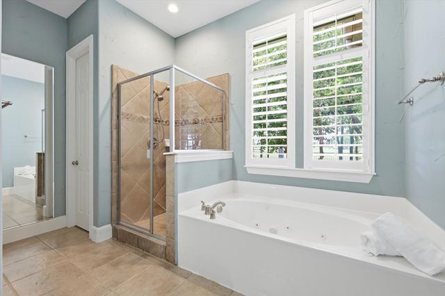8980 Crockett Drive, Lantana, TX 76226