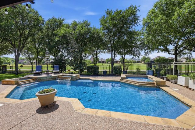 8980 Crockett Drive, Lantana, TX 76226