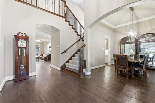 8980 Crockett Drive, Lantana, TX 76226