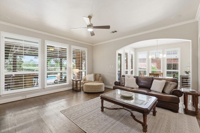 8980 Crockett Drive, Lantana, TX 76226