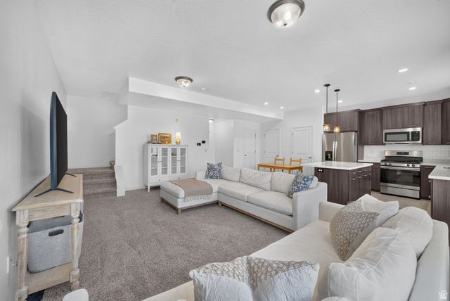 4218 W RAIL TRAIL LN, Riverton, UT 84096