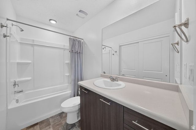4218 W RAIL TRAIL LN, Riverton, UT 84096