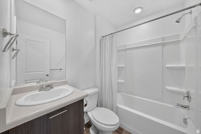 4218 W RAIL TRAIL LN, Riverton, UT 84096