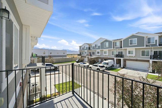 4218 W RAIL TRAIL LN, Riverton, UT 84096