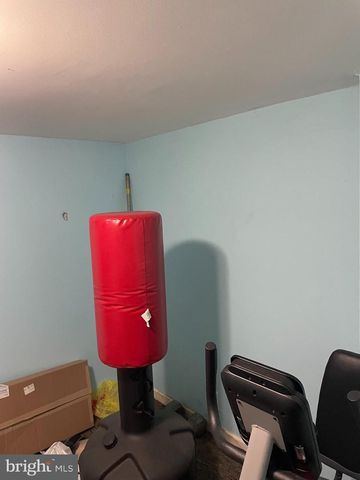 2913 S 62ND ST, Philadelphia, PA 19142