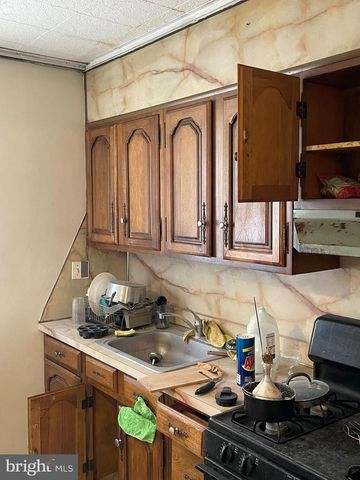 2913 S 62ND ST, Philadelphia, PA 19142