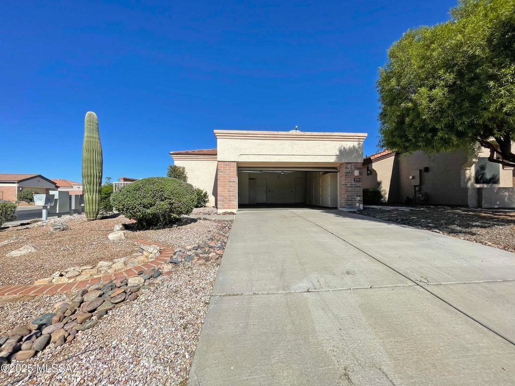 4156 S Constancia Court, Green Valley, AZ 85622