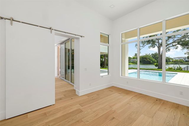 4431 CAMINO REAL, Sarasota, FL 34231