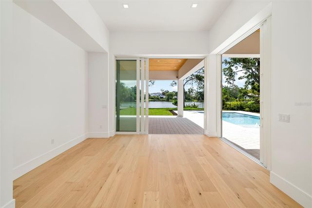 4431 CAMINO REAL, Sarasota, FL 34231