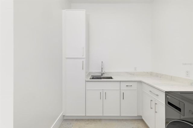 4431 CAMINO REAL, Sarasota, FL 34231