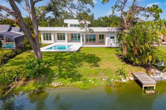 4431 CAMINO REAL, Sarasota, FL 34231