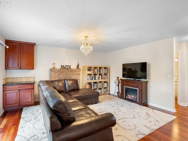 16107 Nw PAISLEY Dr, Beaverton, OR 97006