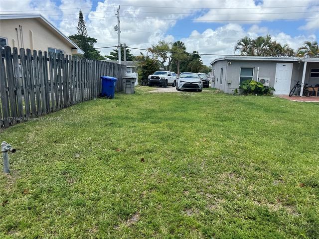 2960 SW 17th St, Fort Lauderdale, FL 33312