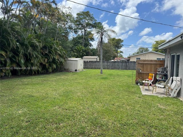 2960 SW 17th St, Fort Lauderdale, FL 33312
