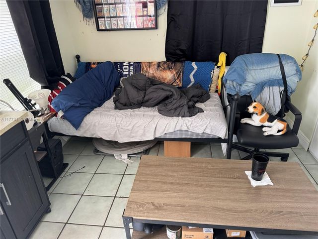 2960 SW 17th St, Fort Lauderdale, FL 33312