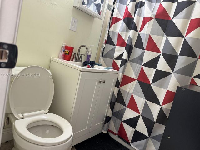 2960 SW 17th St, Fort Lauderdale, FL 33312