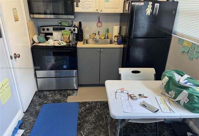 2960 SW 17th St, Fort Lauderdale, FL 33312