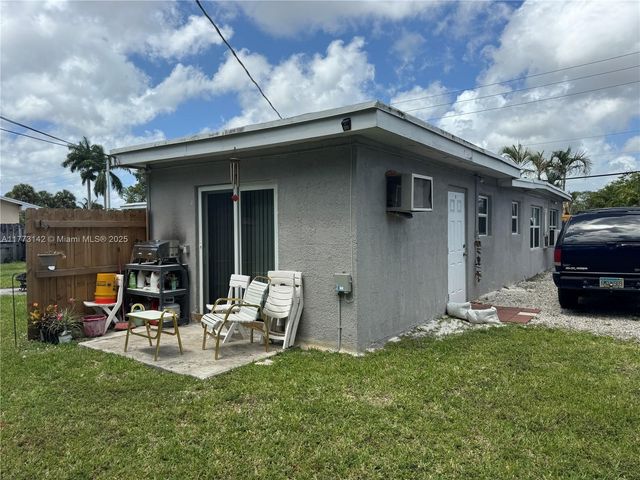 2960 SW 17th St, Fort Lauderdale, FL 33312