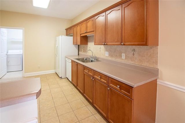 2545 Rosehill Circle, Lithia Springs, GA 30122