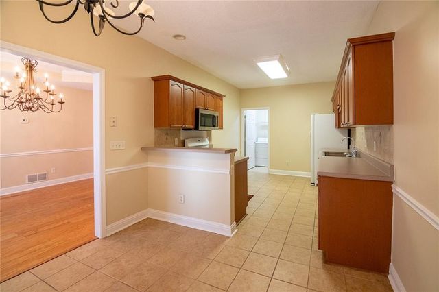 2545 Rosehill Circle, Lithia Springs, GA 30122