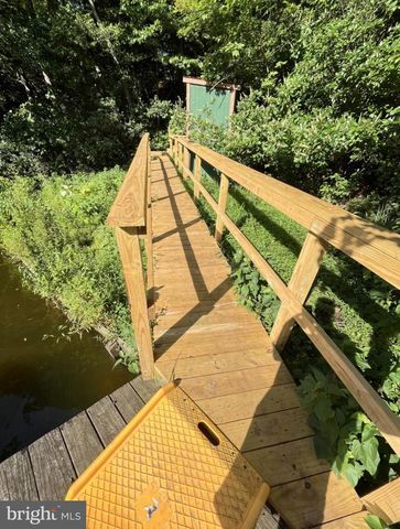 11469 CHAVES LN, Lusby, MD 20657