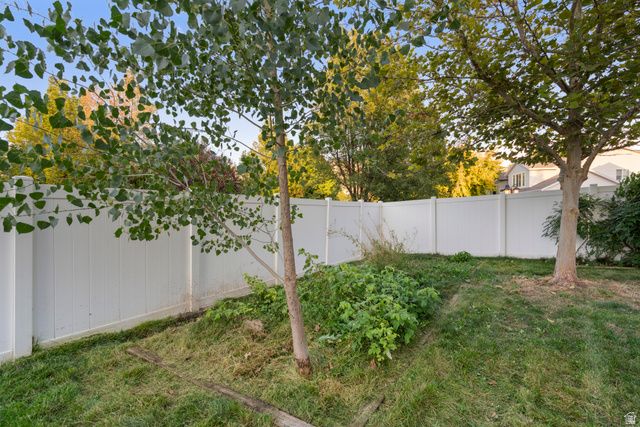 58 N COUNTRY BEND RD, Farmington, UT 84025
