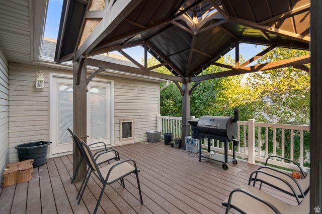 58 N COUNTRY BEND RD, Farmington, UT 84025