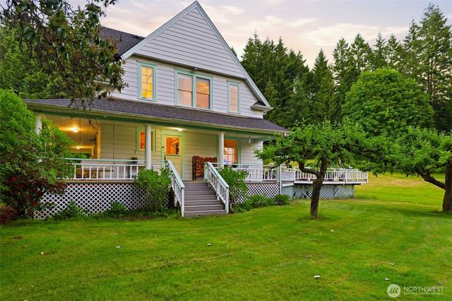 12835 Price Road SE, Olalla, WA 98359